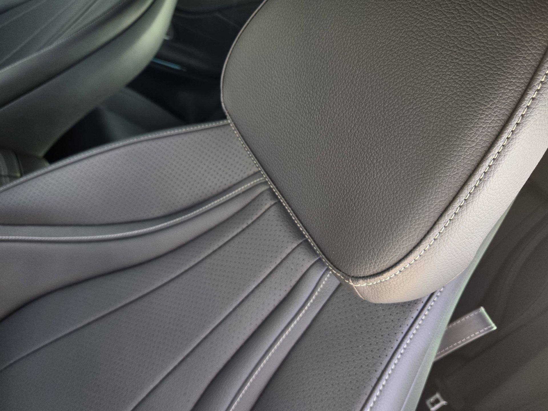 Certified 2024 Mercedes-Benz CLE 300 4MATIC Coupe image 22