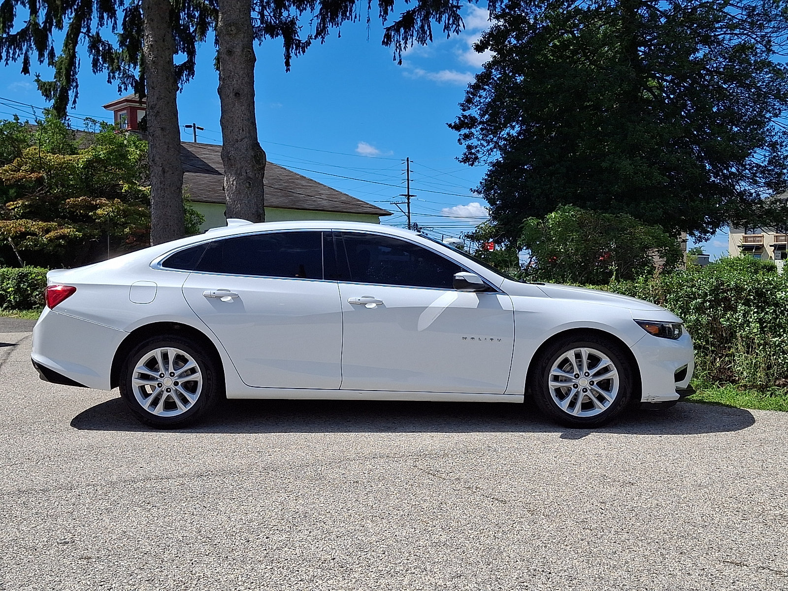 Used 2018 Chevrolet Malibu LT FWD image 7