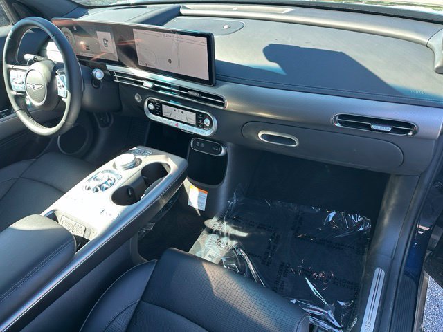 Used 2025 Genesis GV60 Advanced AWD/4WD image 9