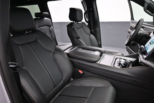 New 2026 Jeep Grand Wagoneer L 4WD image 28