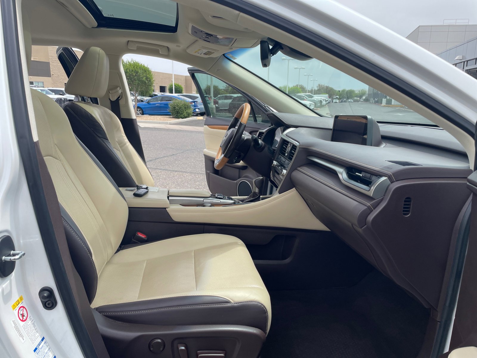 Used 2019 Lexus RX 450h AWD w/ Navigation Package image 19