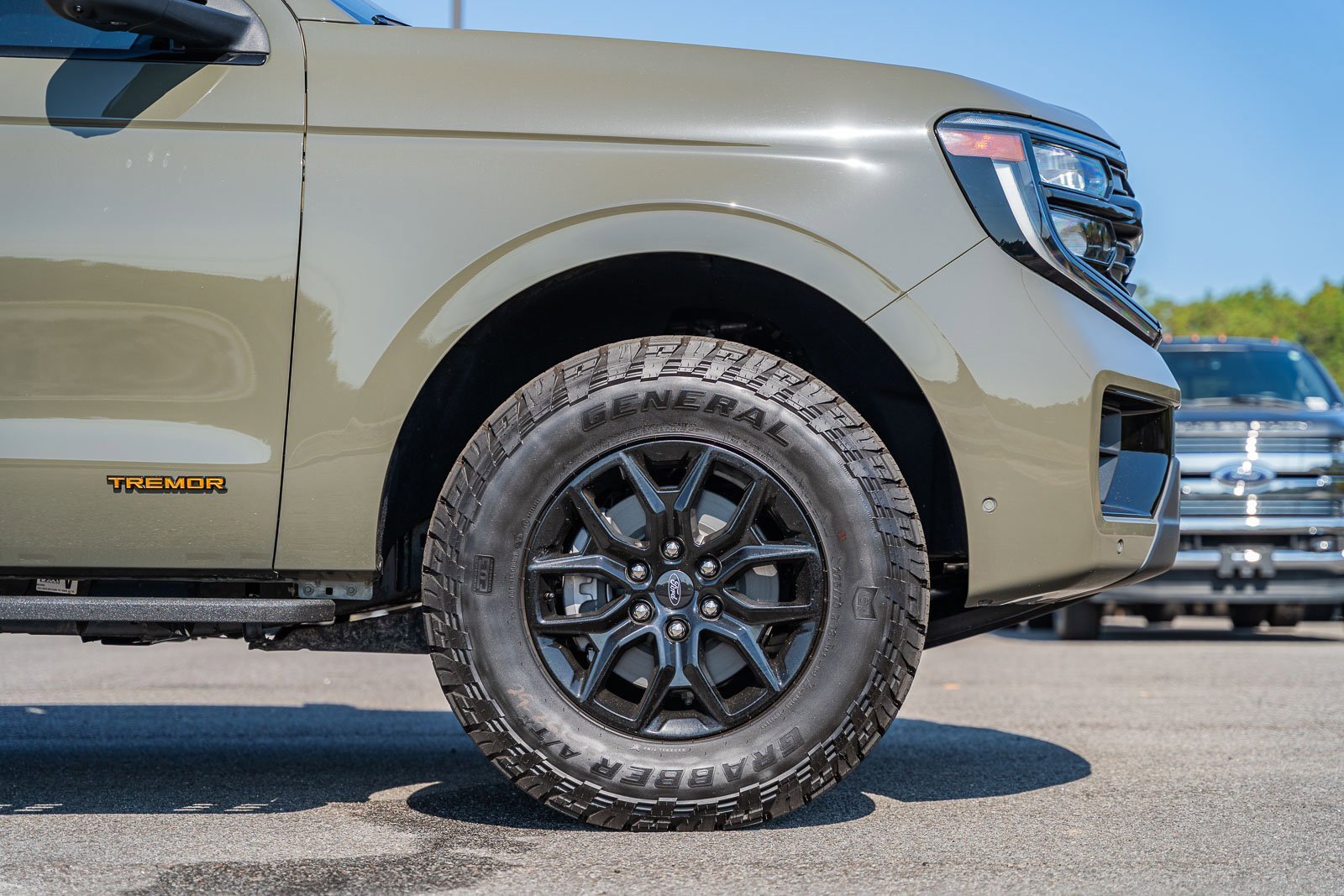 New 2025 Ford Expedition Tremor image 6