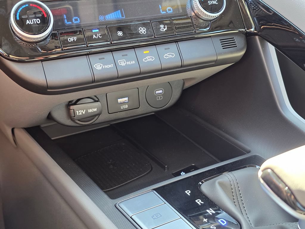 New 2026 Hyundai Elantra Sport FWD image 24