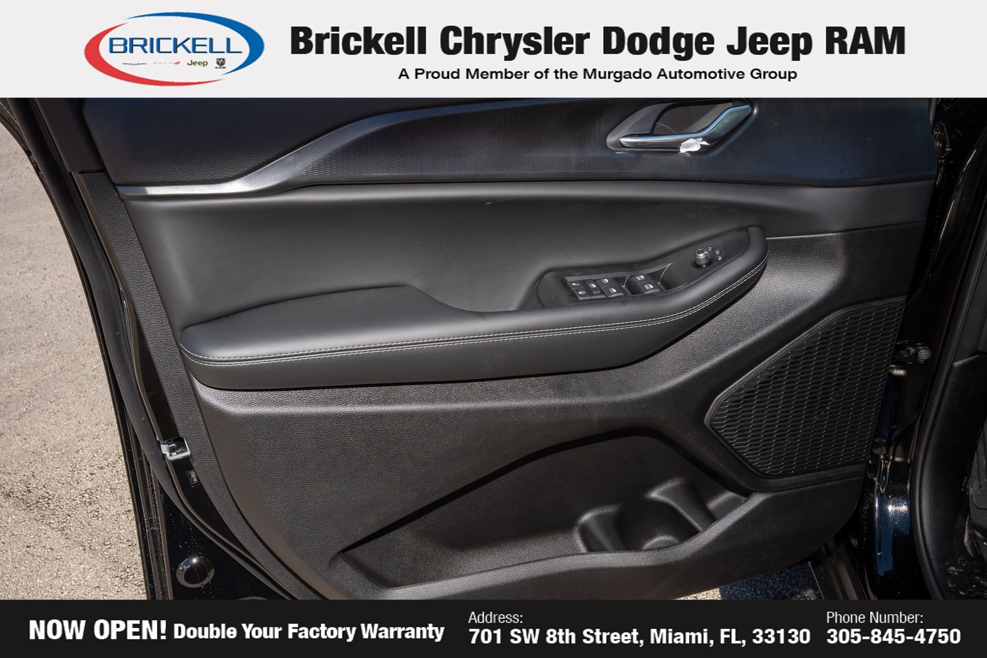 New 2025 Jeep Grand Cherokee L Laredo image 10