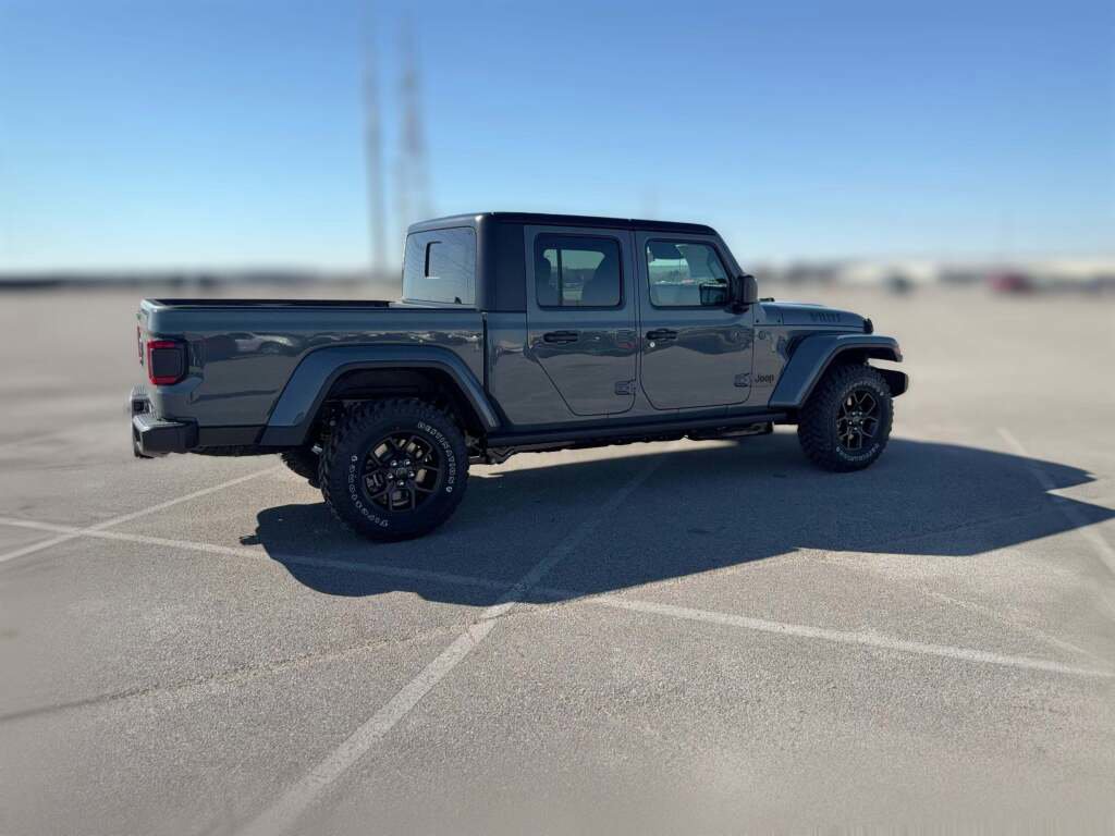 New 2026 Jeep Gladiator Willys image 13