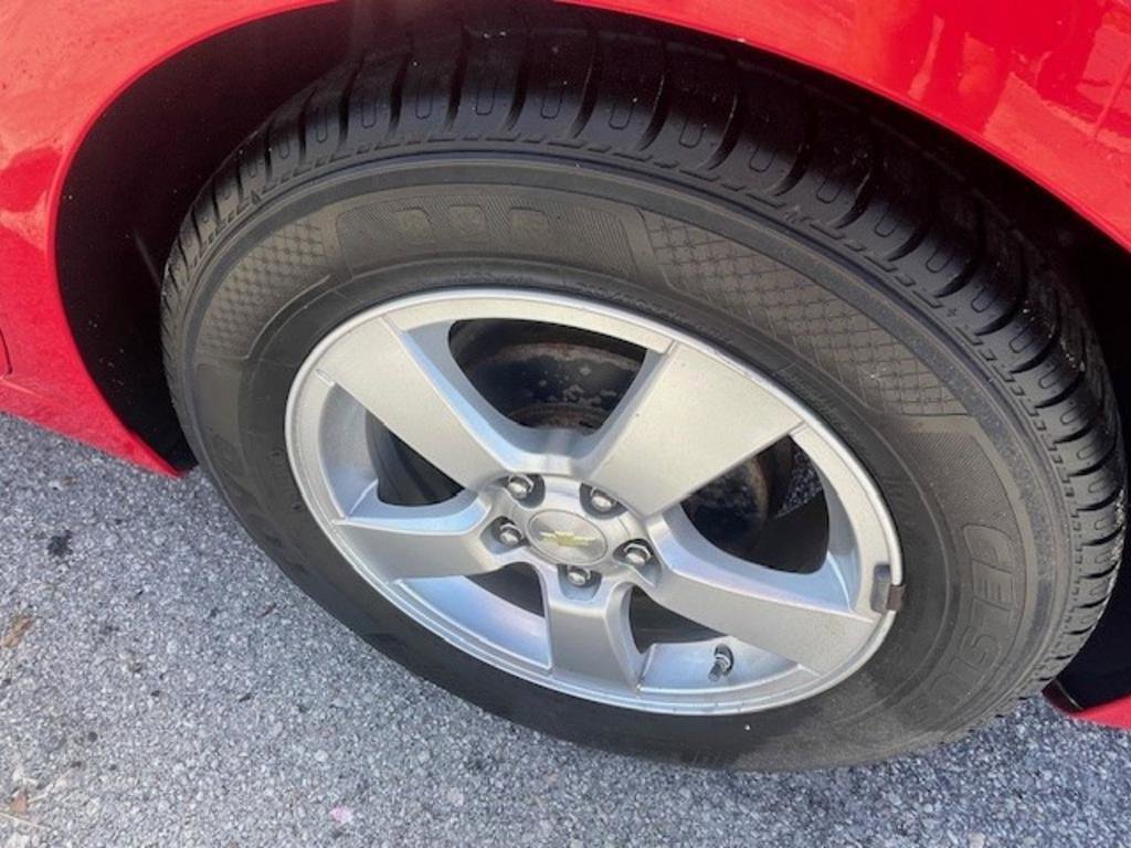 Used 2016 Chevrolet Cruze LT image 15