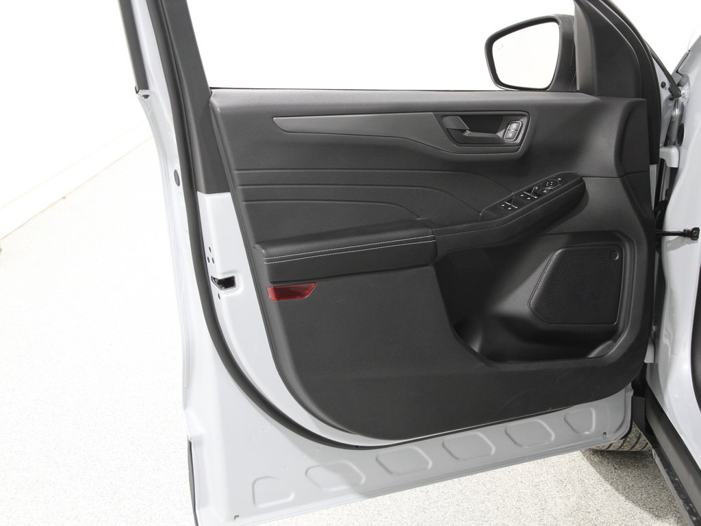 Used 2025 Ford Escape Active image 4