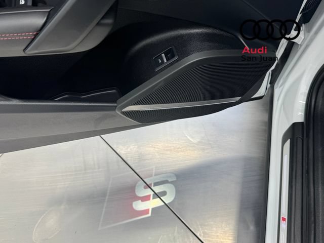 Used 2025 Audi SQ5 Premium Plus AWD/4WD image 32