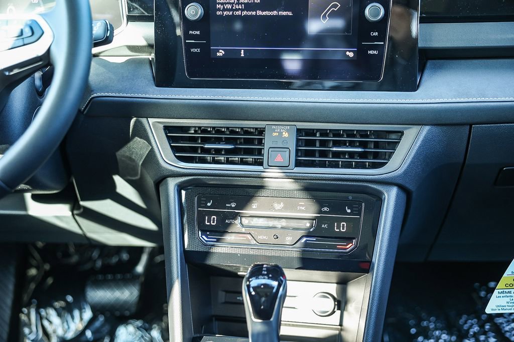 New 2026 Volkswagen Taos SE image 26