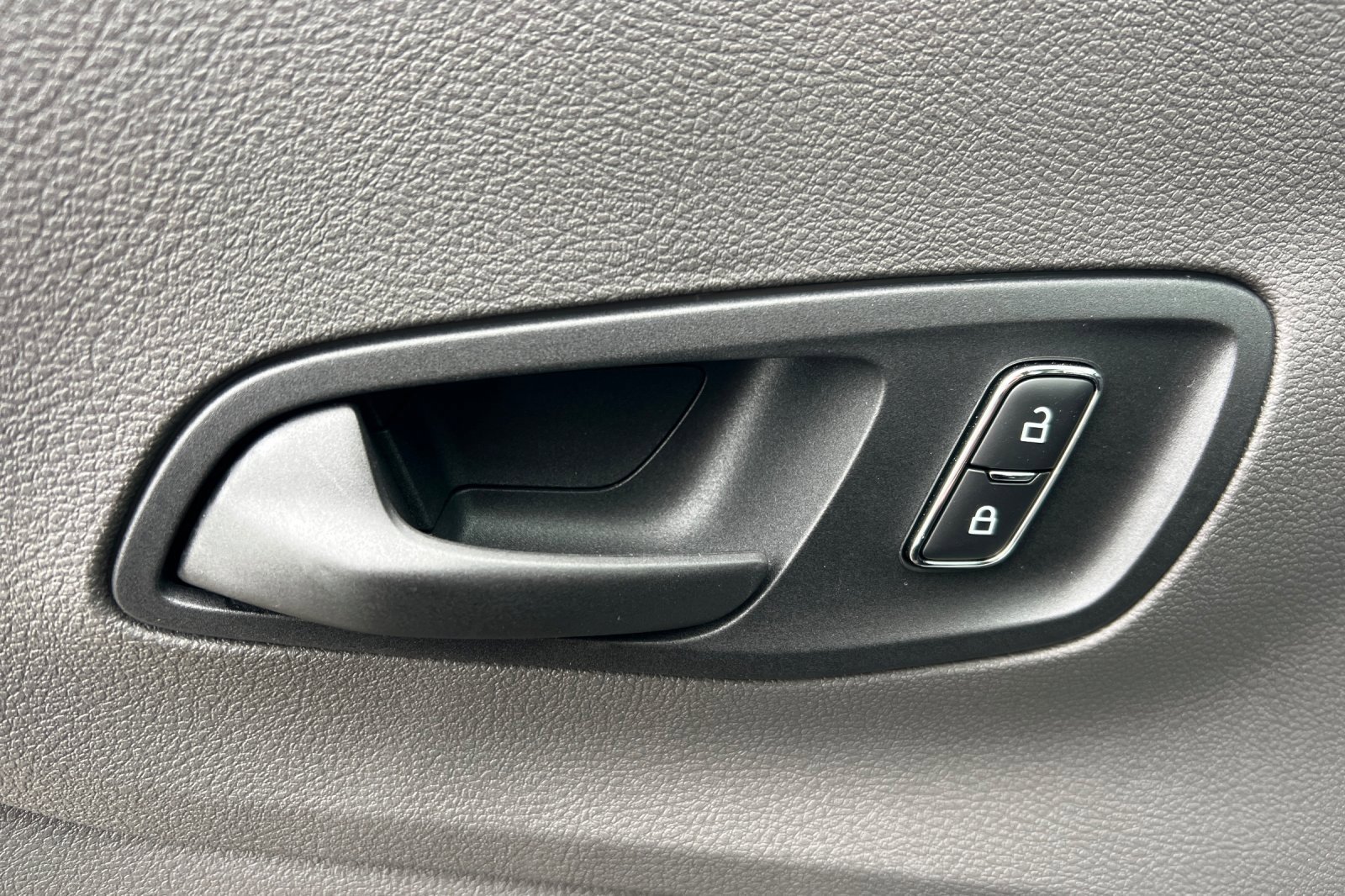 New 2026 Ford E-Transit Low Roof w/ Load Area Protection Package image 11