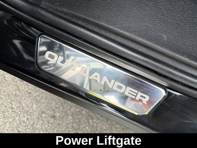 Used 2023 Mitsubishi Outlander SEL 40th Anniversary AWD/4WD image 31
