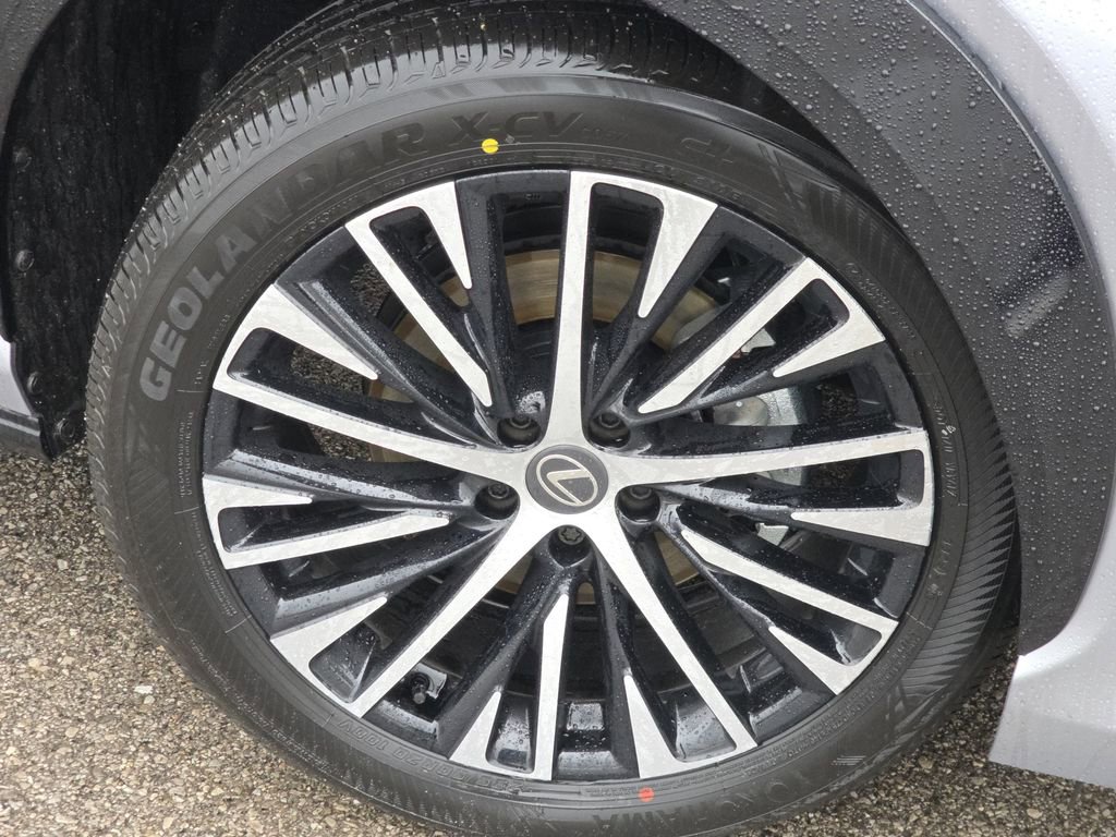 New 2026 Lexus RZ 350e 2WD image 12