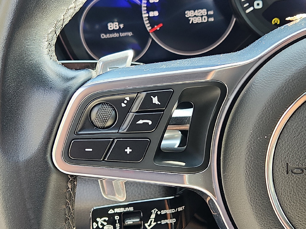Used 2019 Porsche Panamera 4 AWD/4WD image 22