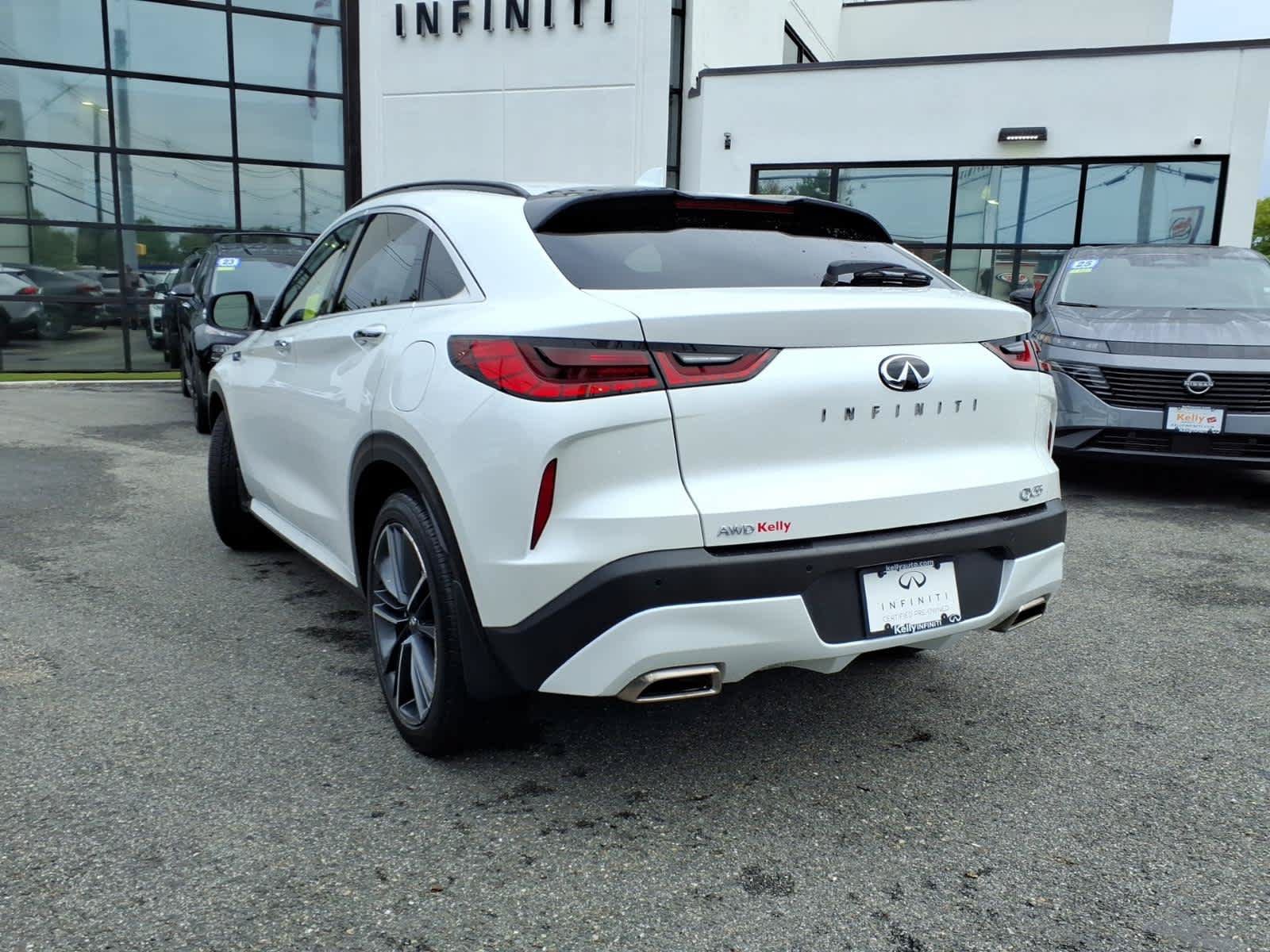Certified 2025 INFINITI QX55 Luxe w/ Cargo Package AWD/4WD image 7