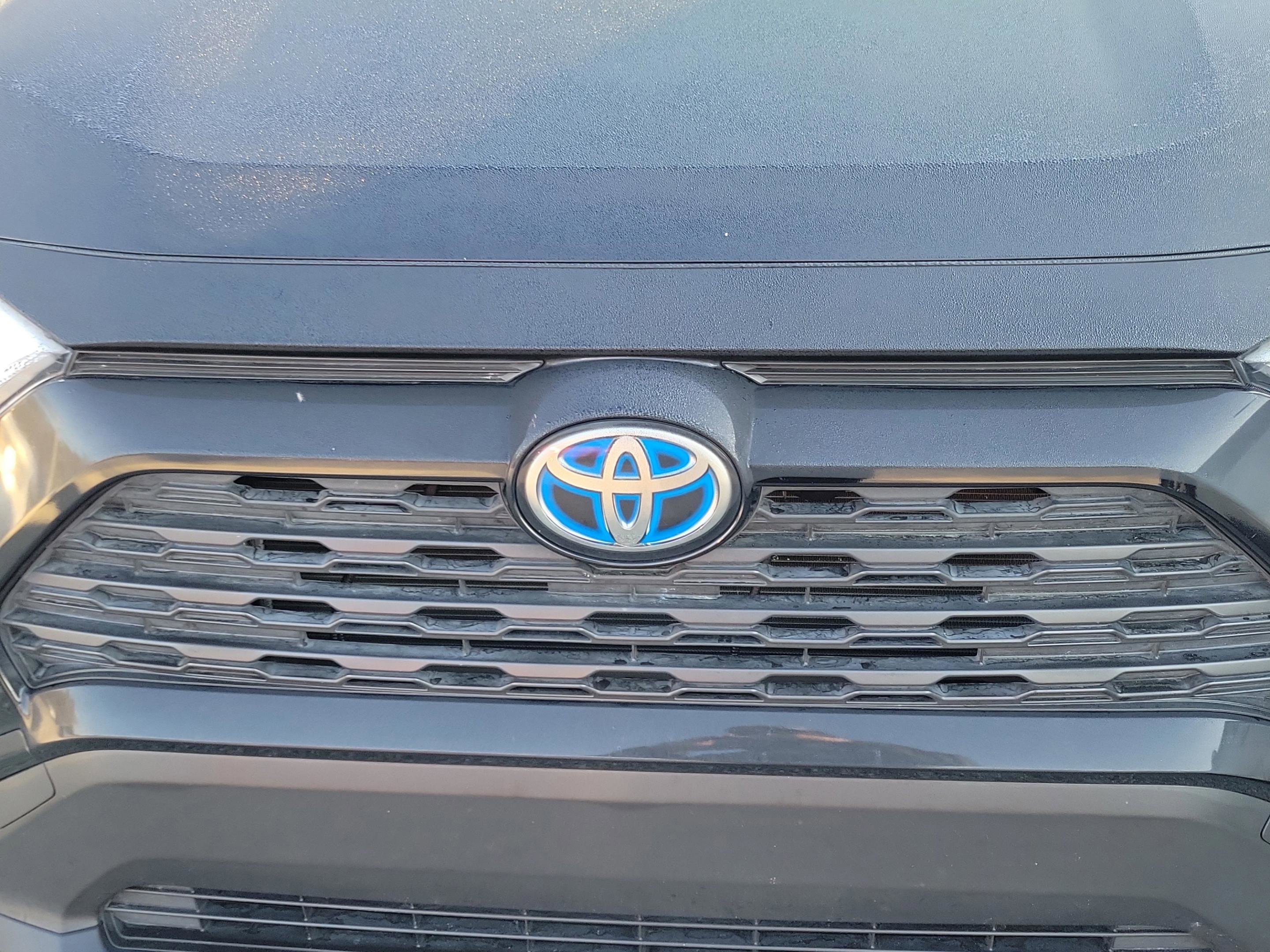 Certified 2022 Toyota RAV4 XLE Premium image 13