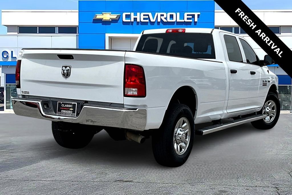 Used 2018 RAM 3500 Tradesman w/ Chrome Appearance Group RWD image 5