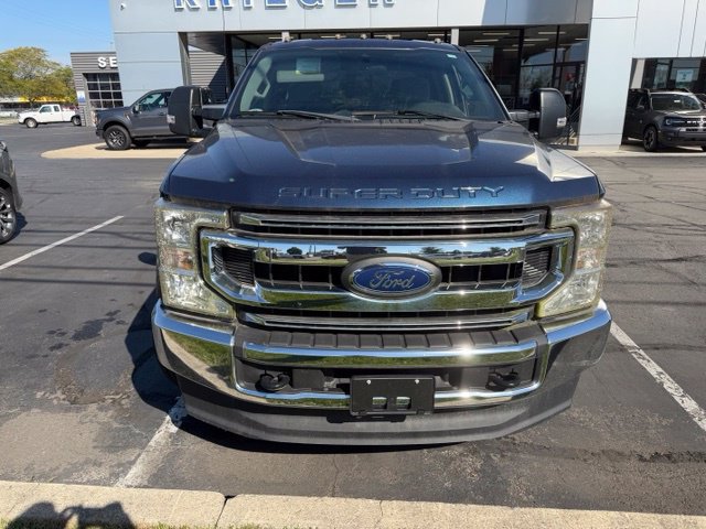 Certified 2020 Ford F250 XL w/ STX Appearance Package AWD/4WD image 2