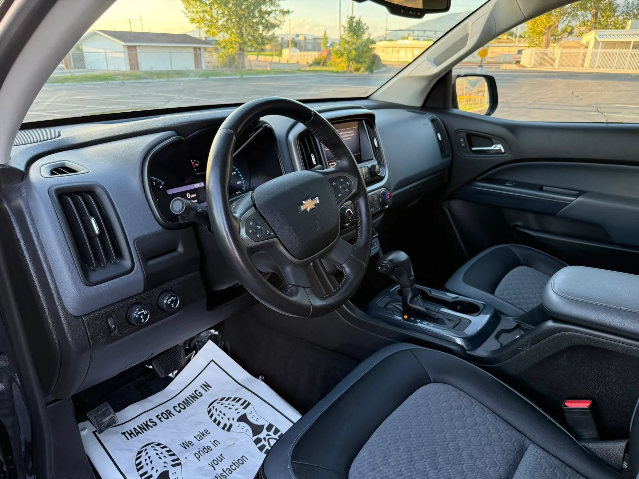 Used 2019 Chevrolet Colorado Z71 AWD/4WD image 14