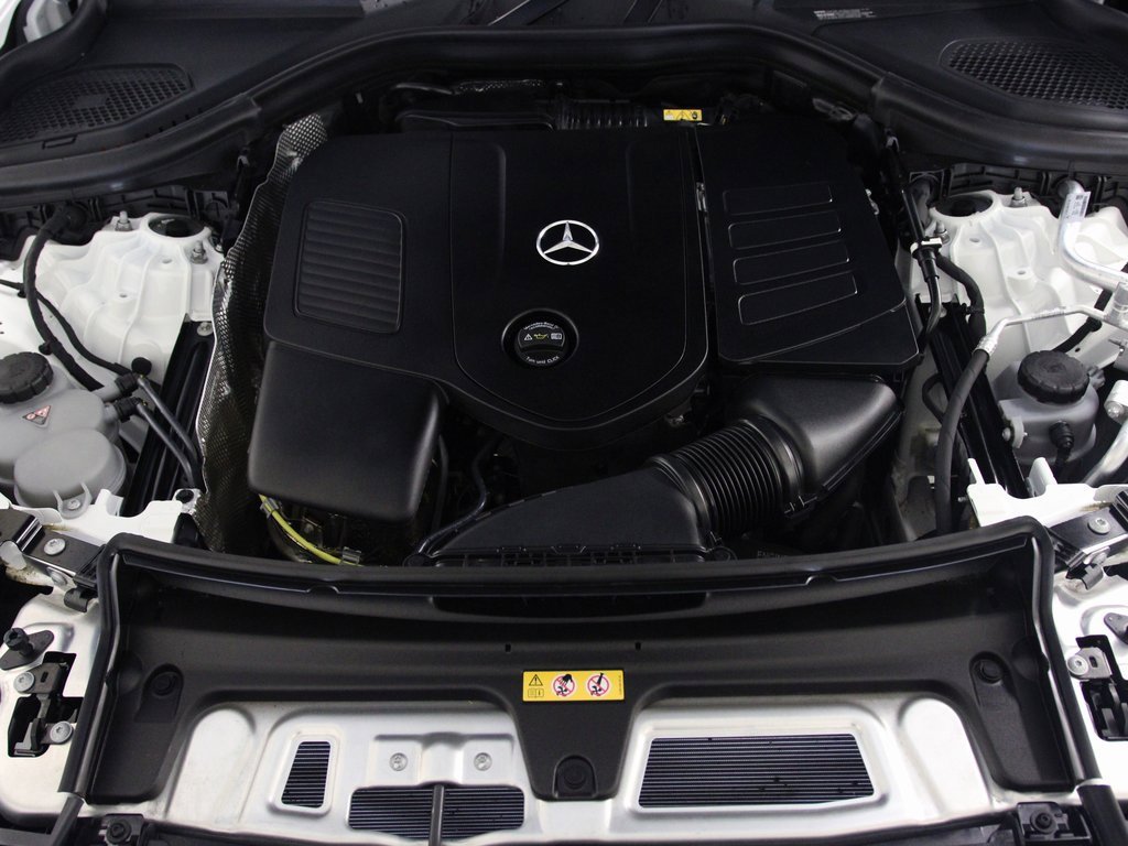 Certified 2025 Mercedes-Benz GLC 300 GLC 300 image 12