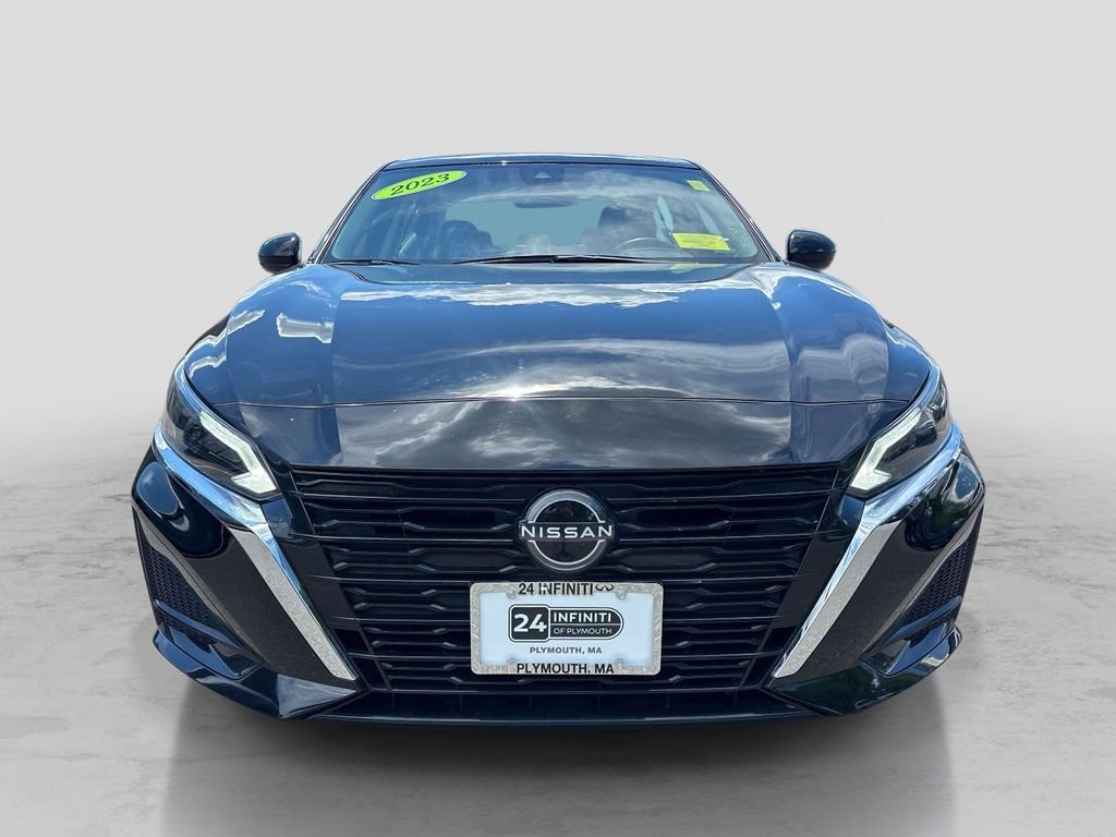 Used 2023 Nissan Altima 2.5 SV w/ SV Premium Package AWD/4WD image 7