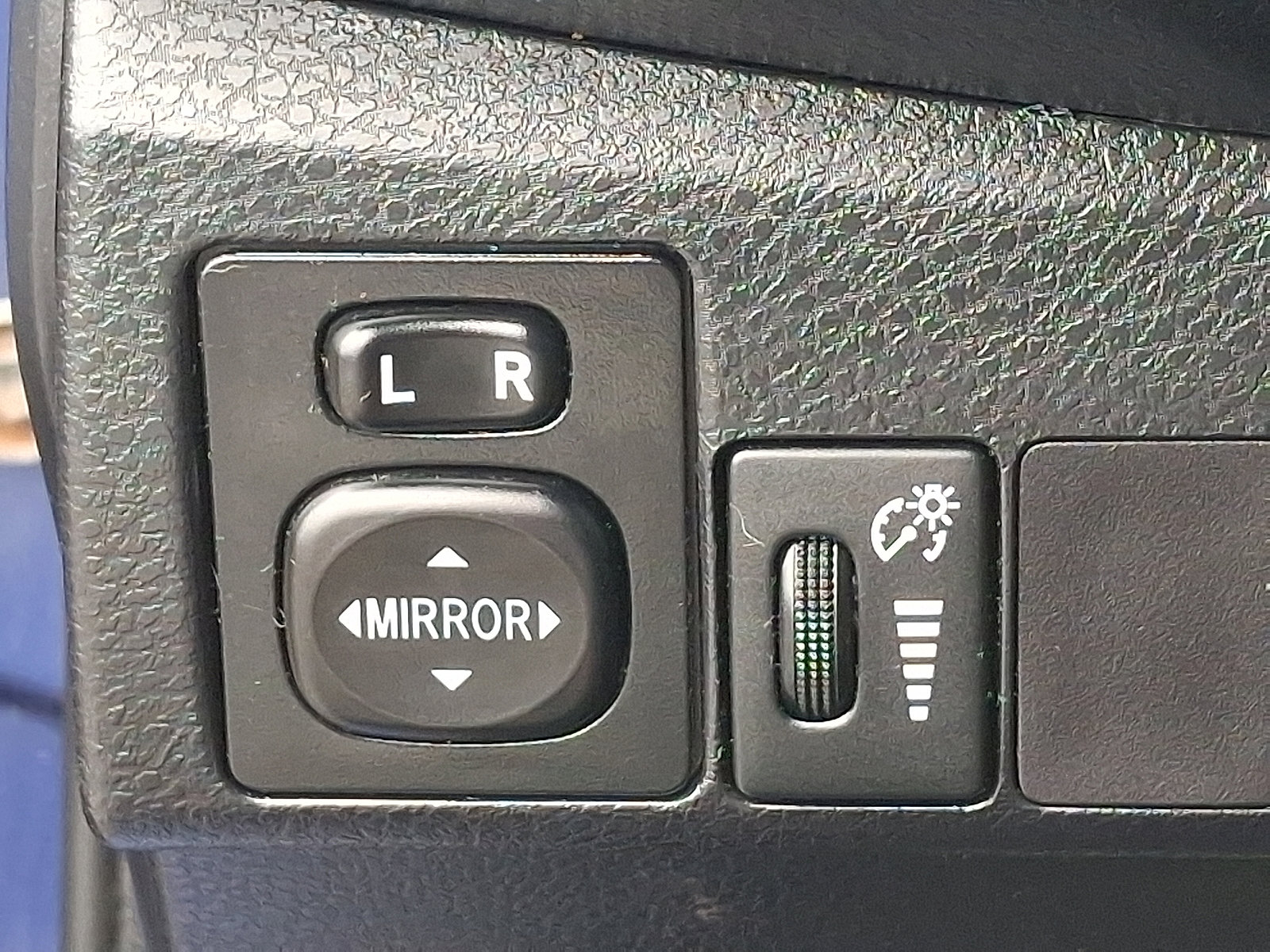 Used 2014 Toyota Corolla S FWD image 25