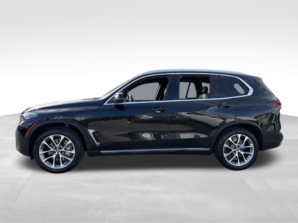 Used 2024 BMW X5 xDrive50e w/ Premium Package AWD/4WD image 5