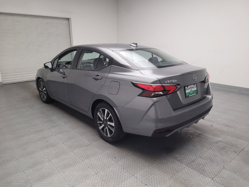 Used 2024 Nissan Versa SV FWD image 5