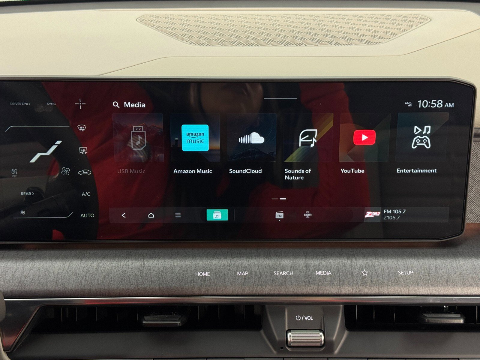 Used 2026 Kia EV9 Land image 28