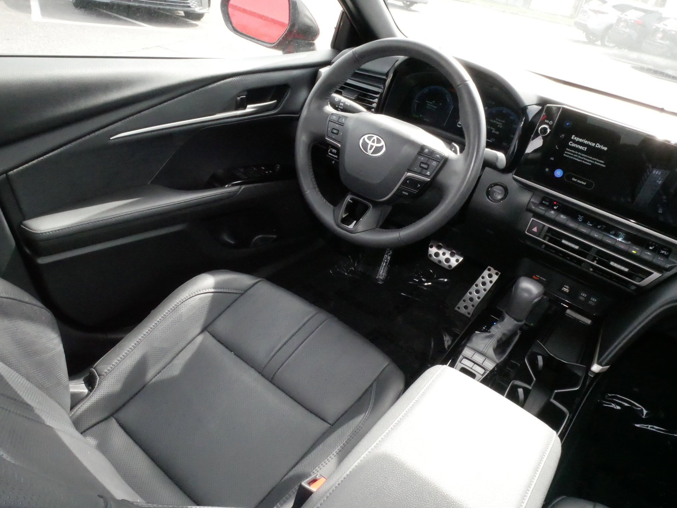 Certified 2025 Toyota Camry XSE FWD image 9