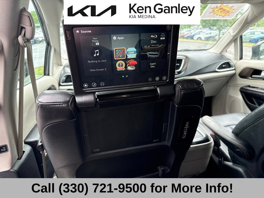 Used 2017 Chrysler Pacifica Touring-L Plus w/ Advanced Safetytec Group FWD image 32