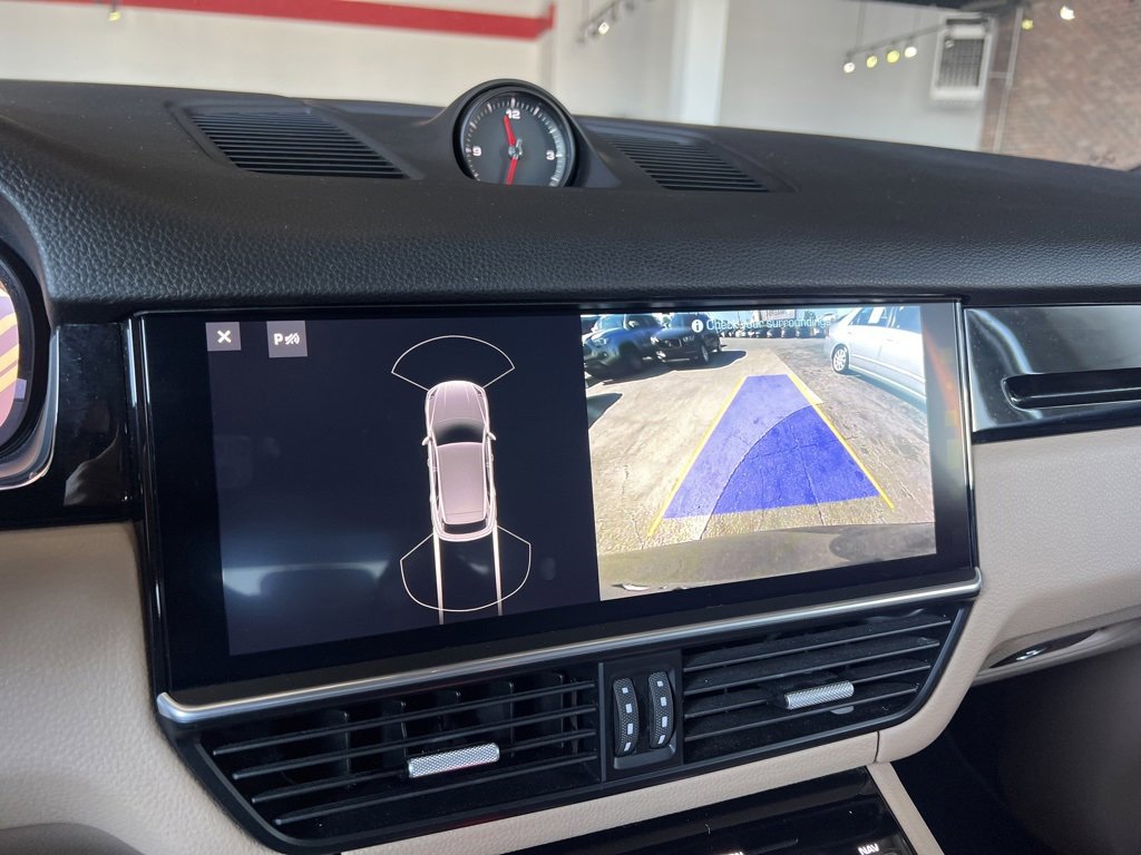 Used 2020 Porsche Cayenne image 5