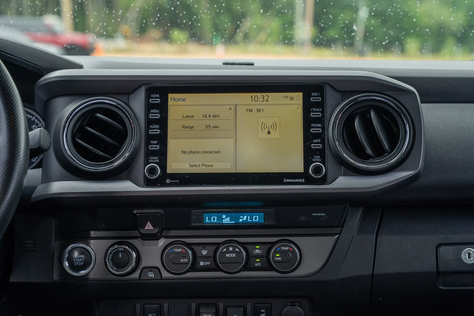 Used 2021 Toyota Tacoma TRD Off-Road AWD/4WD image 31