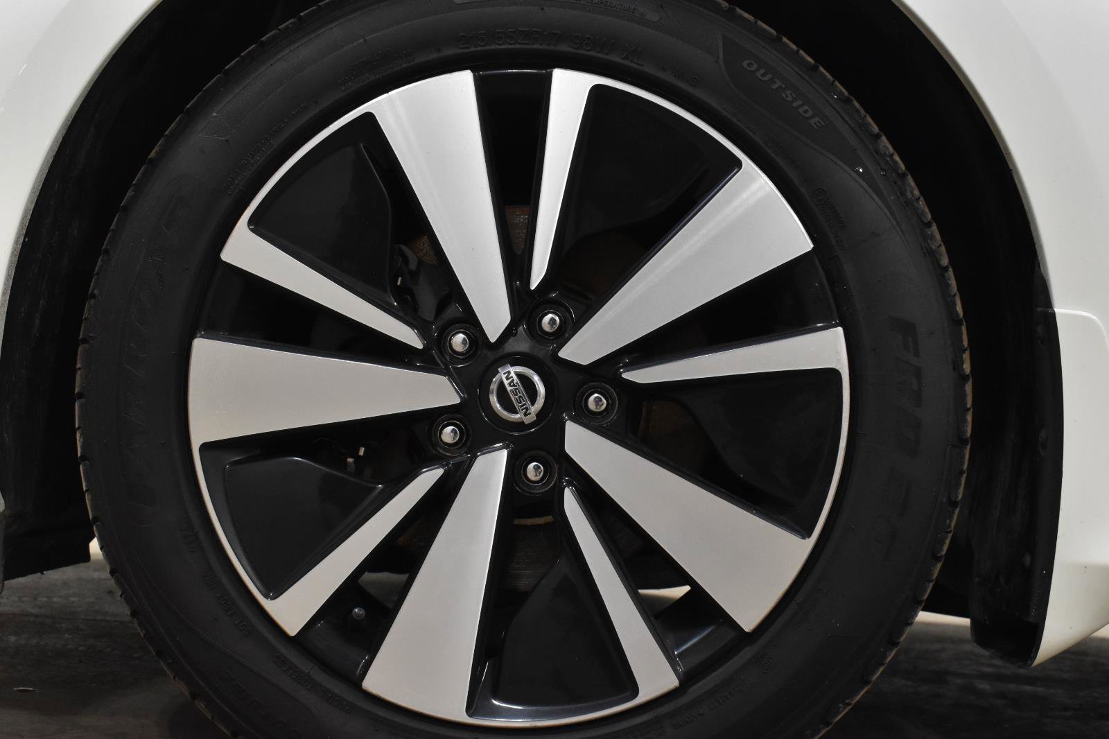 Used 2020 Nissan Altima 2.5 SV image 30