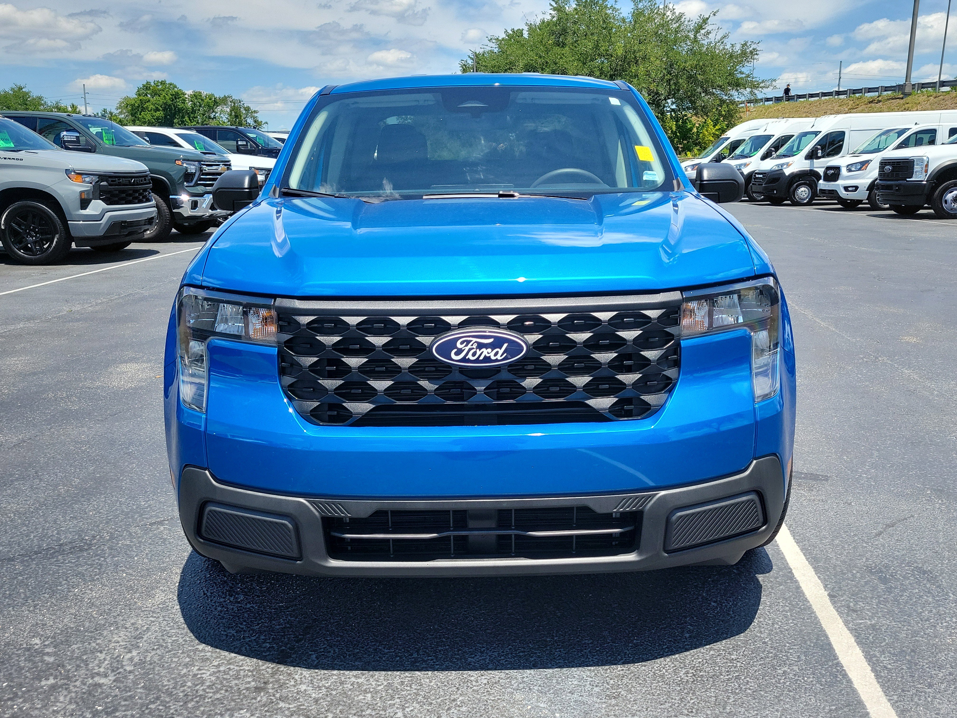 Certified 2025 Ford Maverick XL FWD image 2