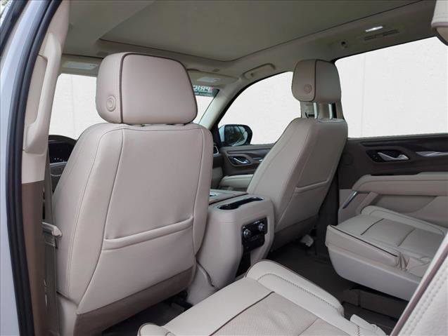 Used 2022 GMC Yukon XL Denali image 17