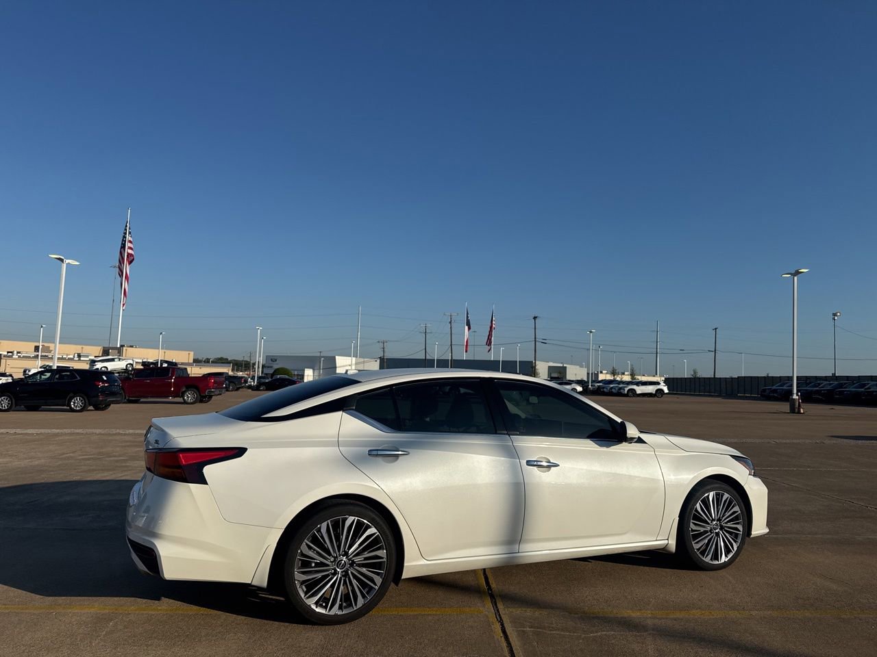 Certified 2023 Nissan Altima 2.5 SL FWD image 21