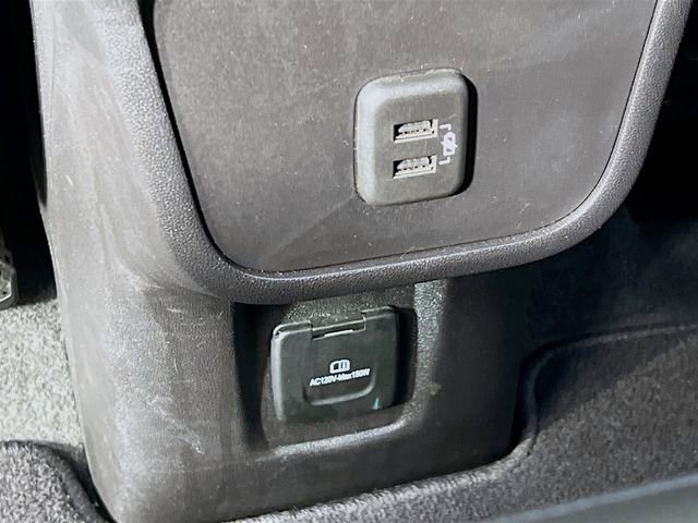 Used 2024 GMC Terrain SLT FWD image 33