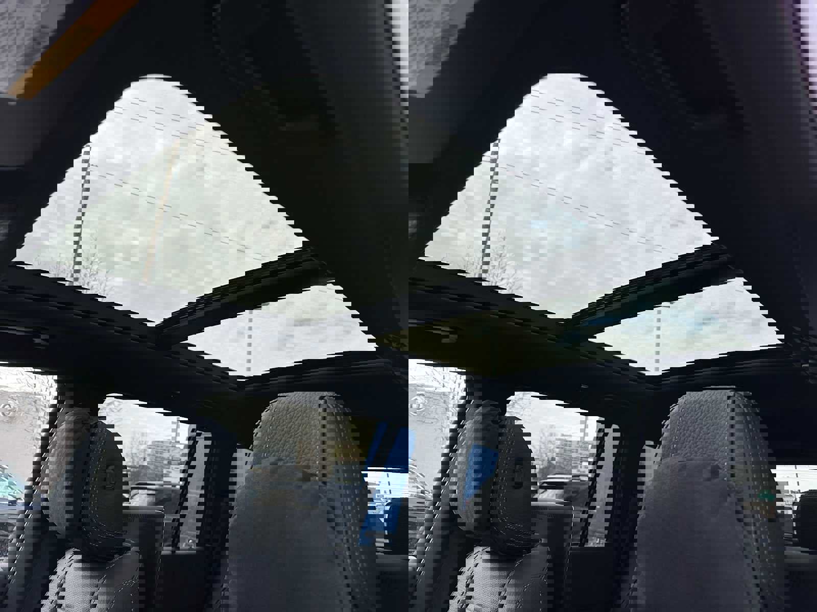 Used 2026 Mercedes-Benz GLS 580 4MATIC image 25