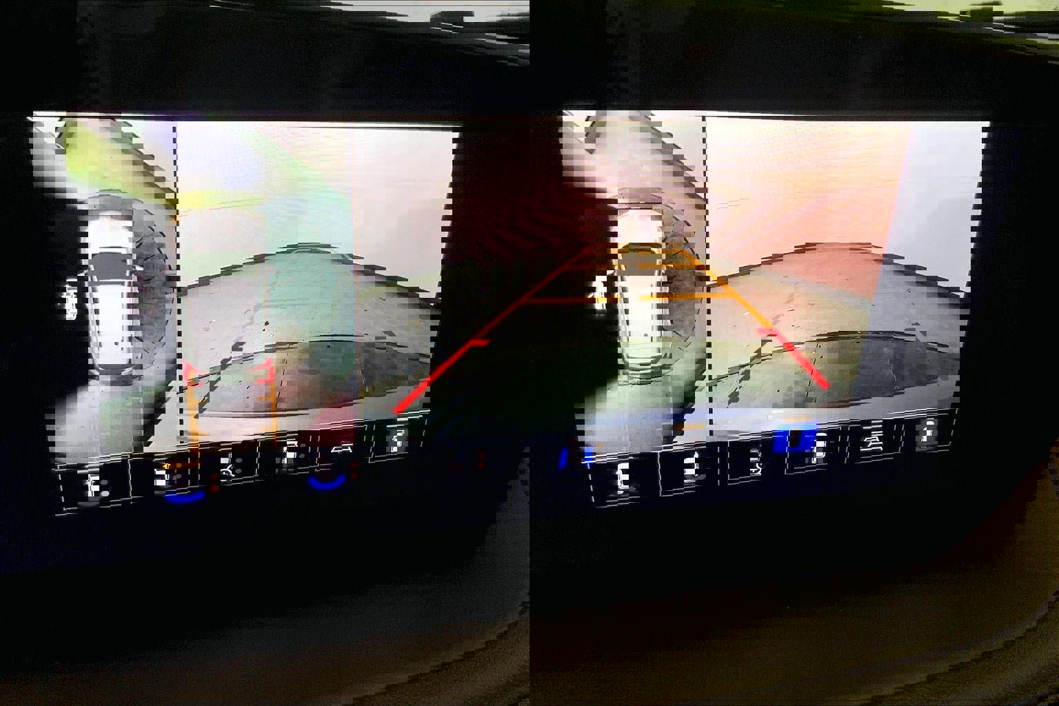 Used 2024 Buick Encore GX Avenir w/ Avenir Technology Package image 21