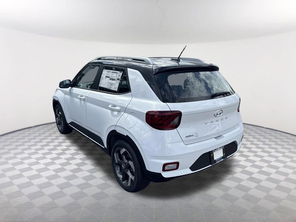 New 2025 Hyundai Venue Limited FWD image 7