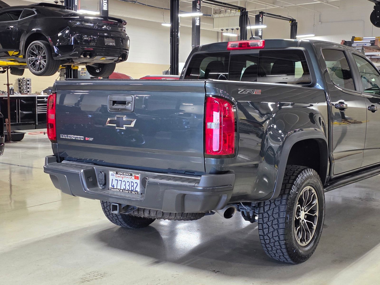 Used 2017 Chevrolet Colorado ZR2 image 11