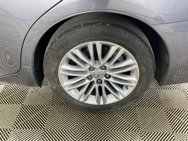 Used 2016 Lexus ES 350 w/ Premium Package w/Wood Trim image 21