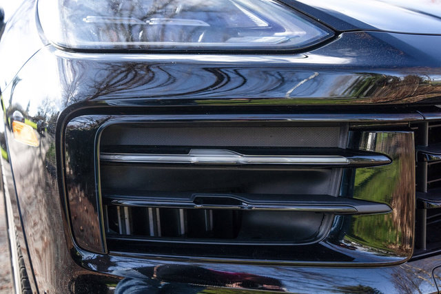 Used 2024 Porsche Cayenne S image 56