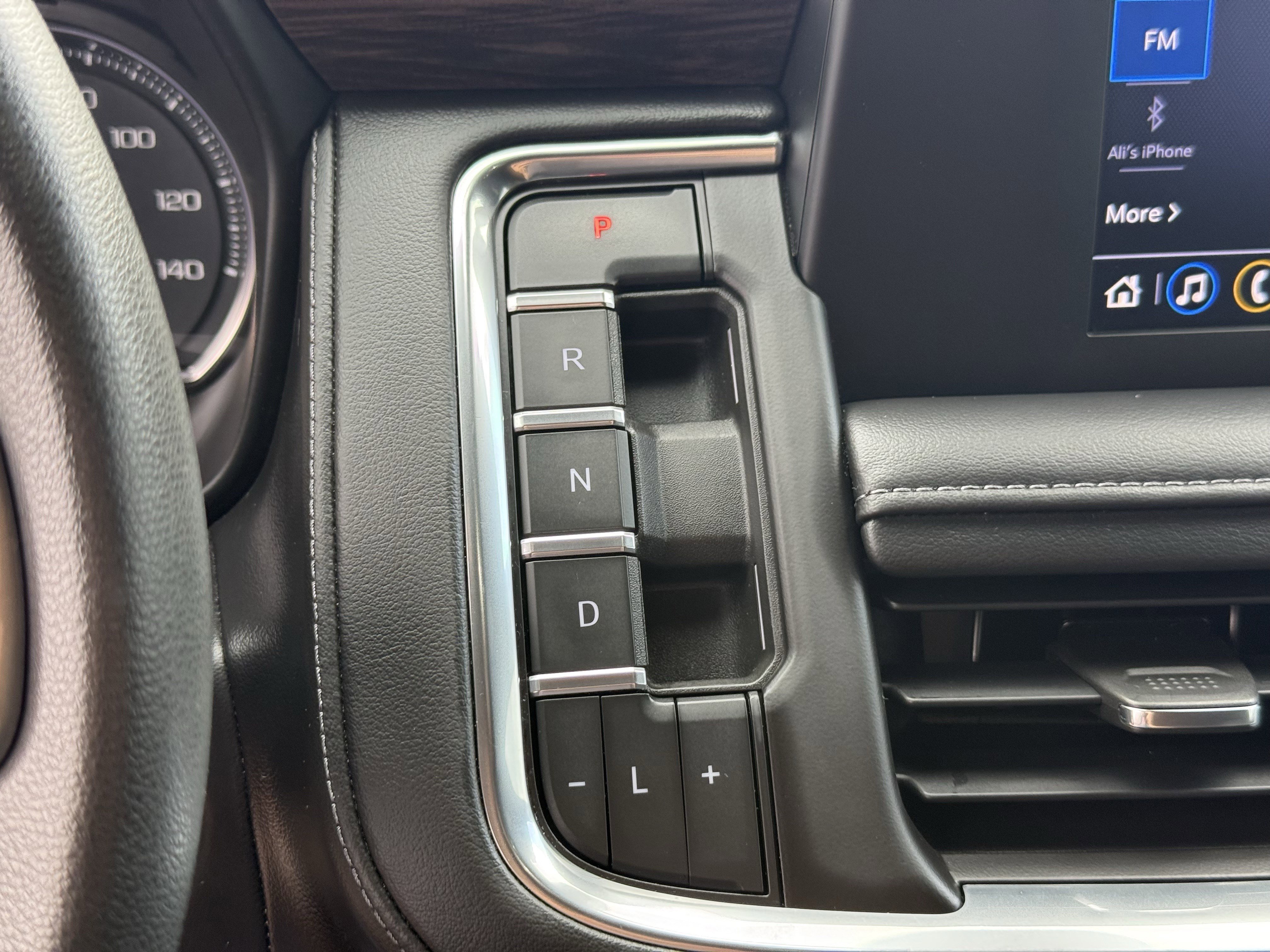 Used 2021 Chevrolet Tahoe 2WD w/ Remote Keyless Entry Package image 23