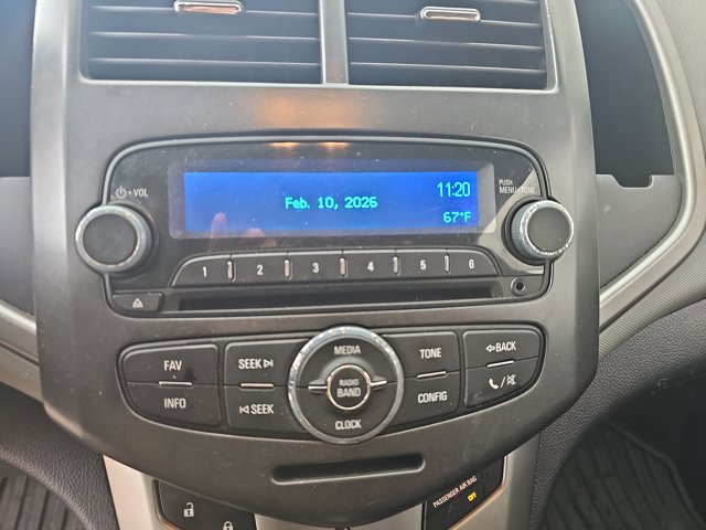 Used 2015 Chevrolet Sonic LT image 18