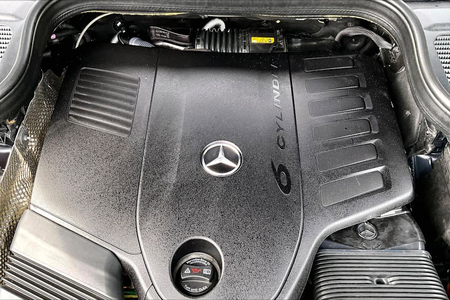 Used 2025 Mercedes-Benz GLS 450 4MATIC image 35