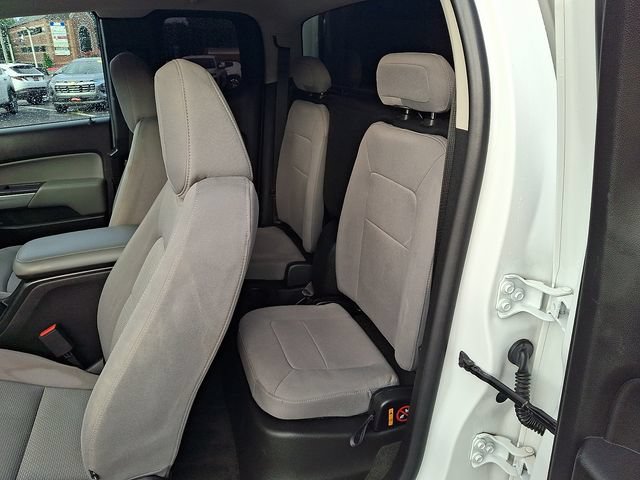 Used 2018 Chevrolet Colorado LT w/ Safety Package RWD image 10