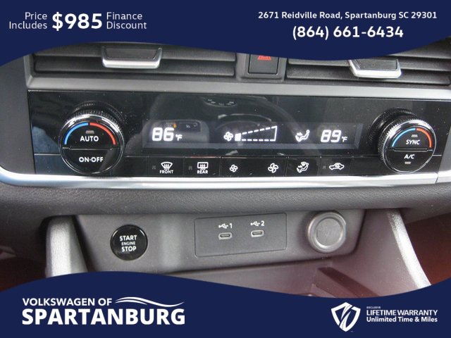 Used 2024 Nissan Rogue SV image 32