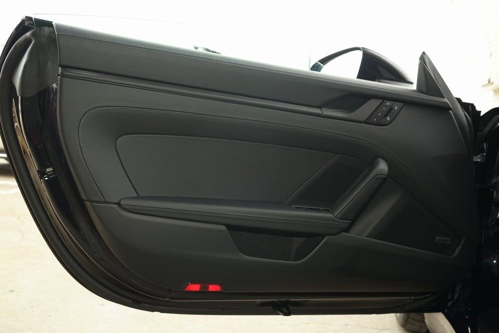 Used 2026 Porsche 911 Carrera 4 GTS image 25