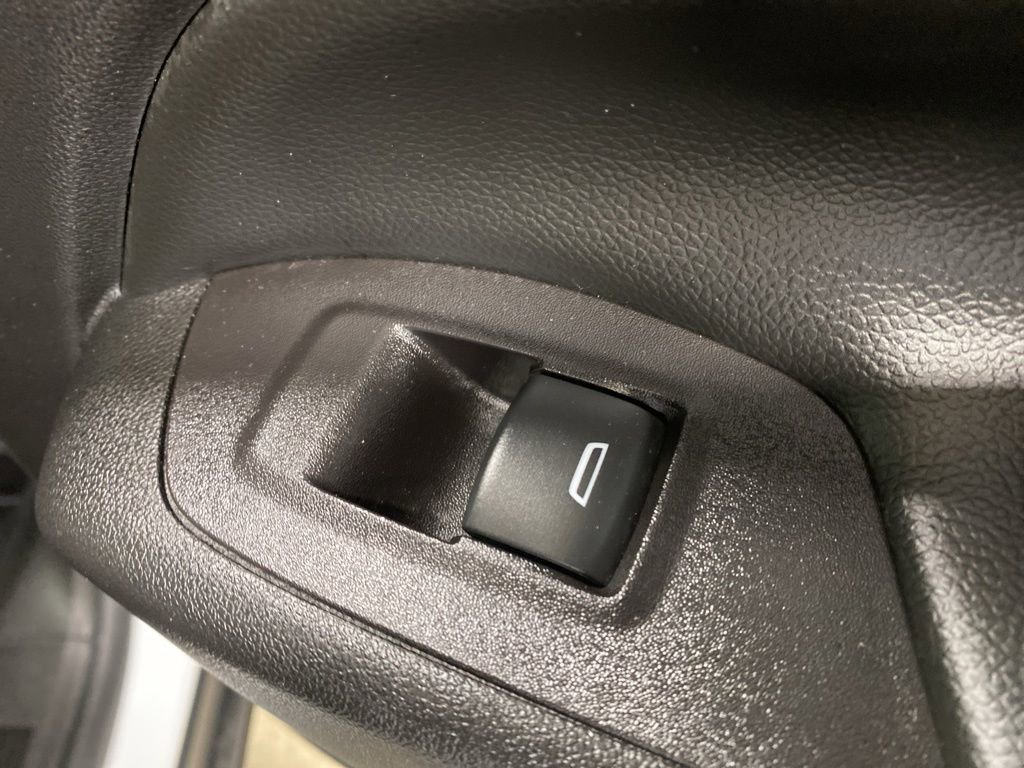 Used 2020 Chevrolet Equinox LT w/ Sport Edition AWD/4WD image 15